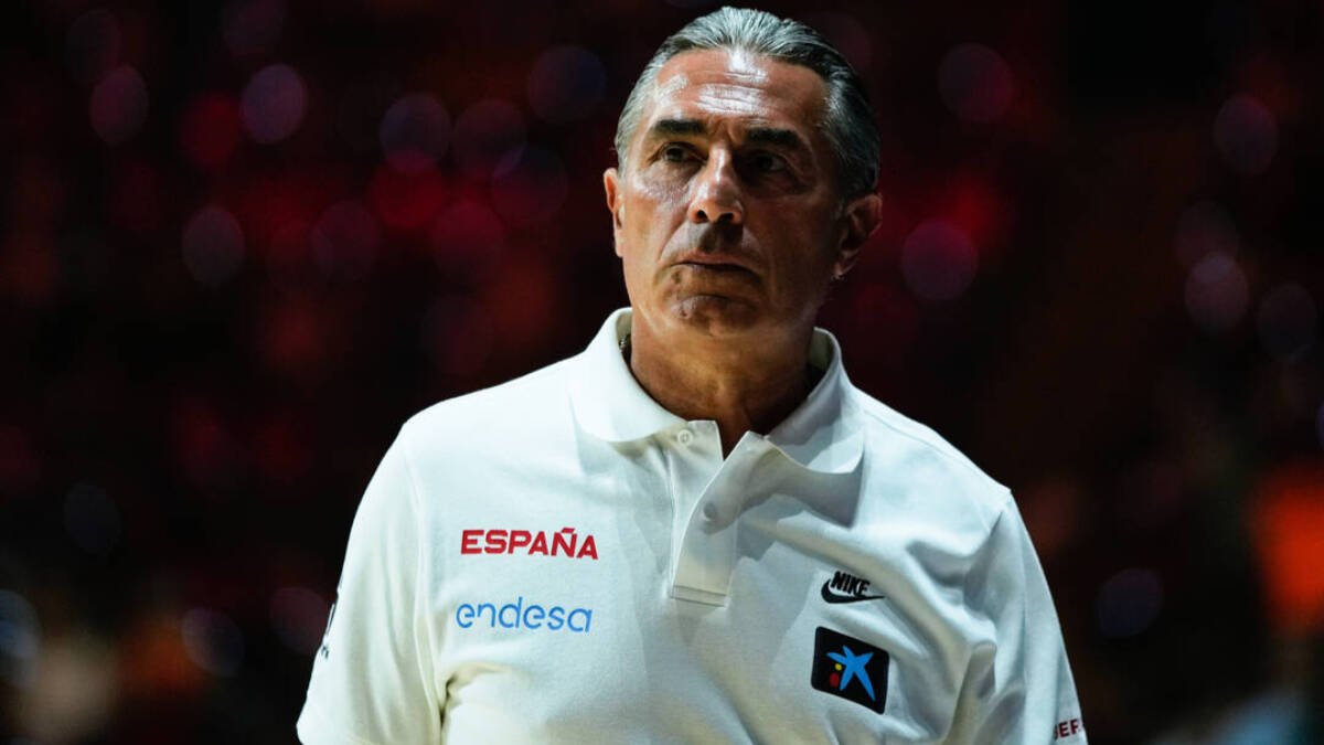 Sergio Scariolo durante un partido de la selección española de baloncesto.