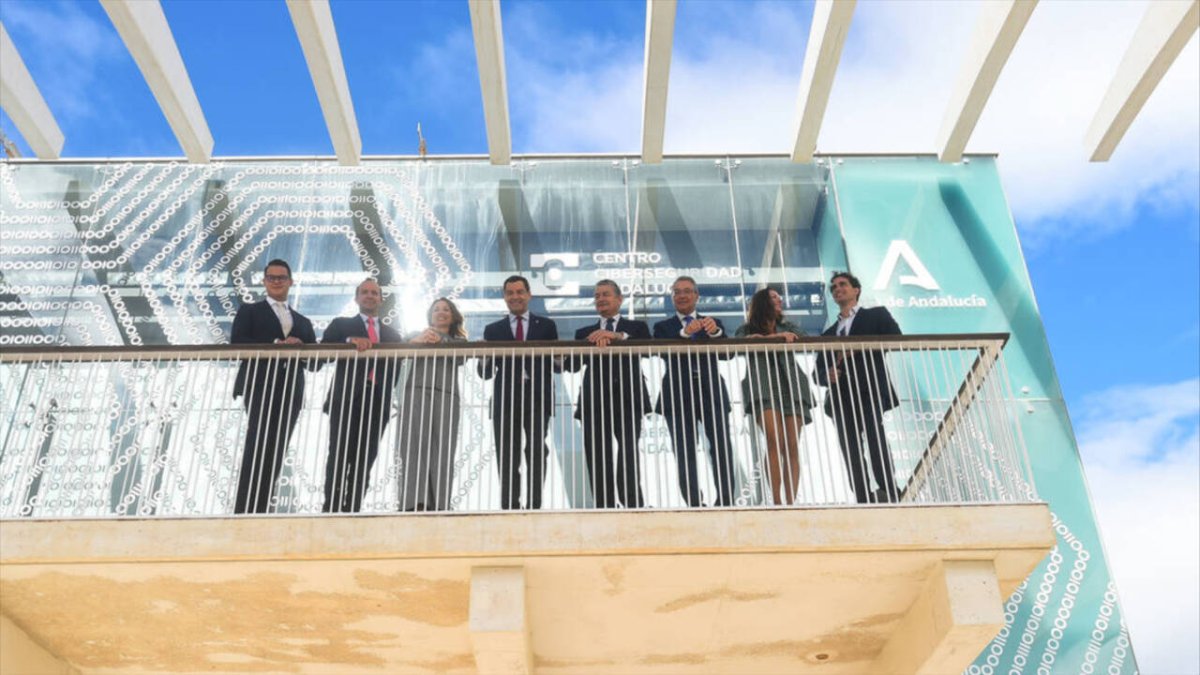 Inauguración del Centro de Ciberseguridad de Andalucía en Málaga, con la asistencia del presidente de la Junta, Juanma Moreno.