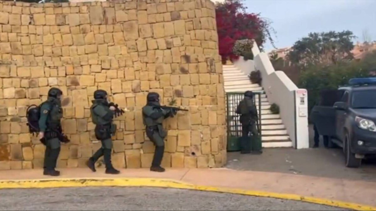 Operativo de la Guardia Civil en La Línea de la Concepción, Cádiz.