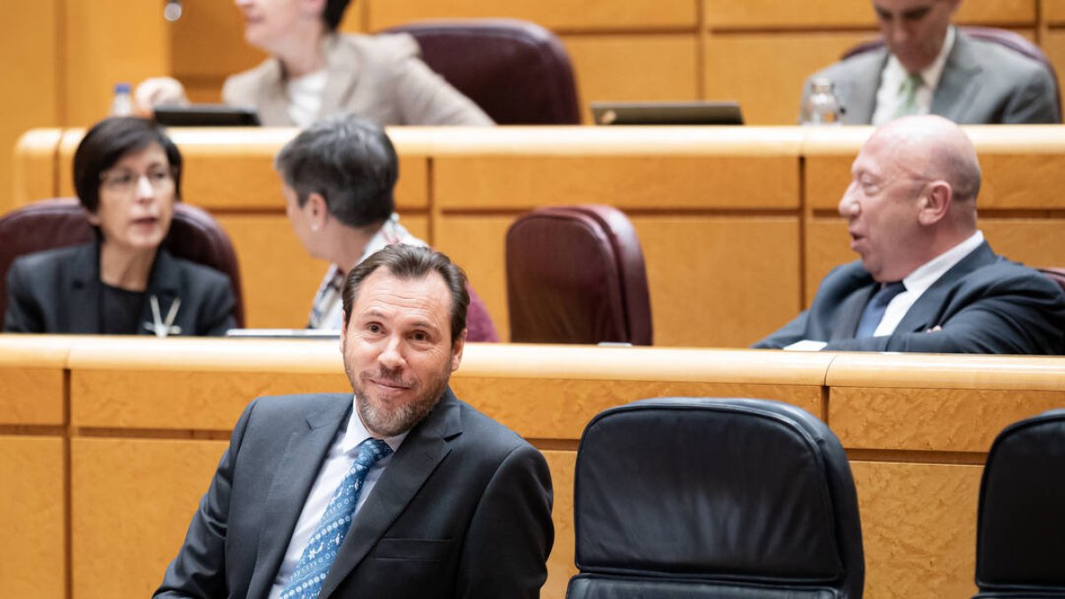 Puente, este martes, en su debut en el Senado.