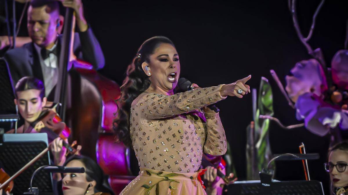 Isabel Pantoja, en uno de sus conciertos.
