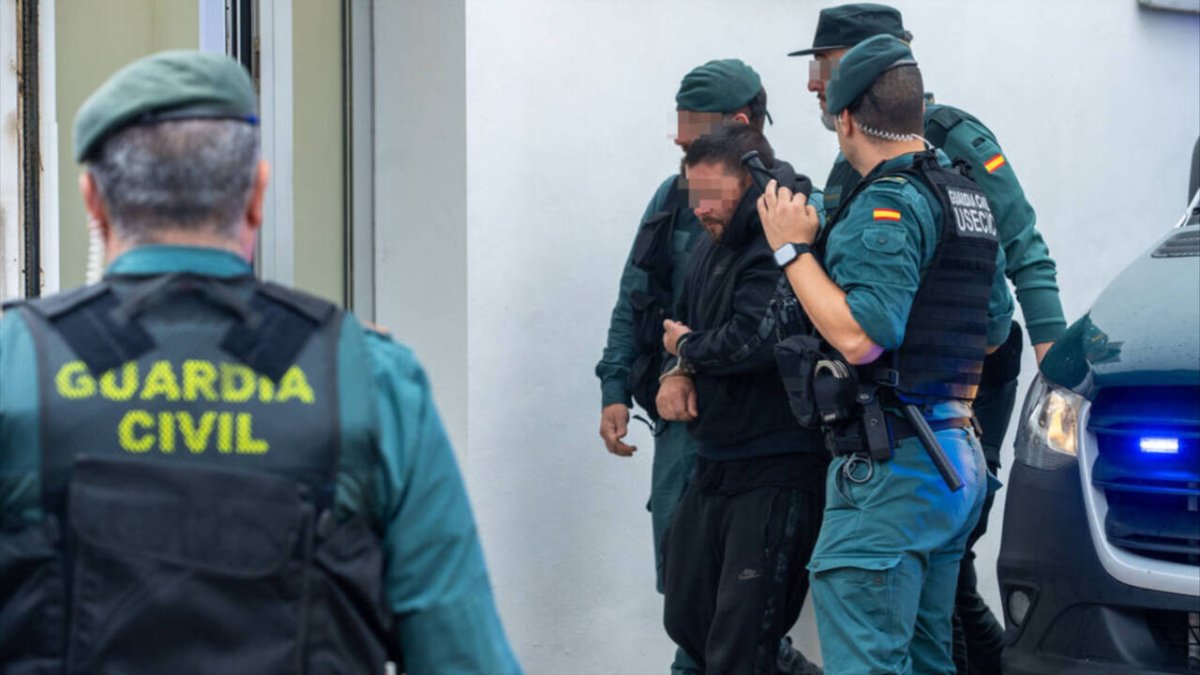 Uno de los detenidos por la muerte de dos agentes de la Guardia Civil en Barbate.