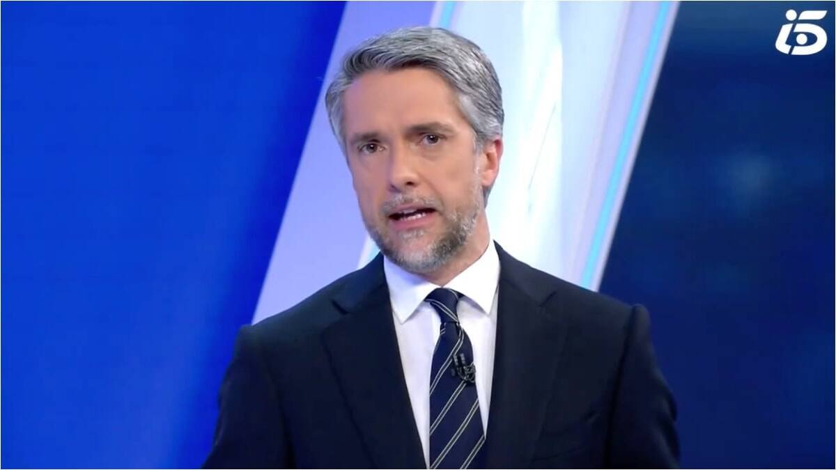 Carlos Franganillo, al frente de las noticias de las 21.