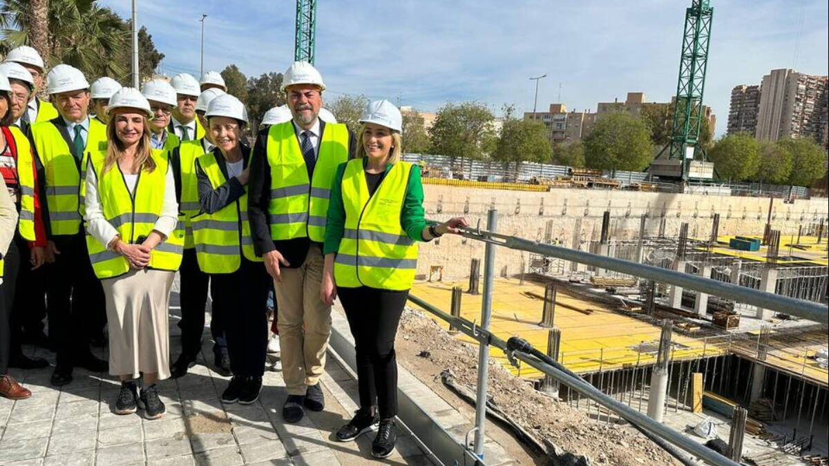 Visita institucional a la futura ciudad de justicia de Alicante