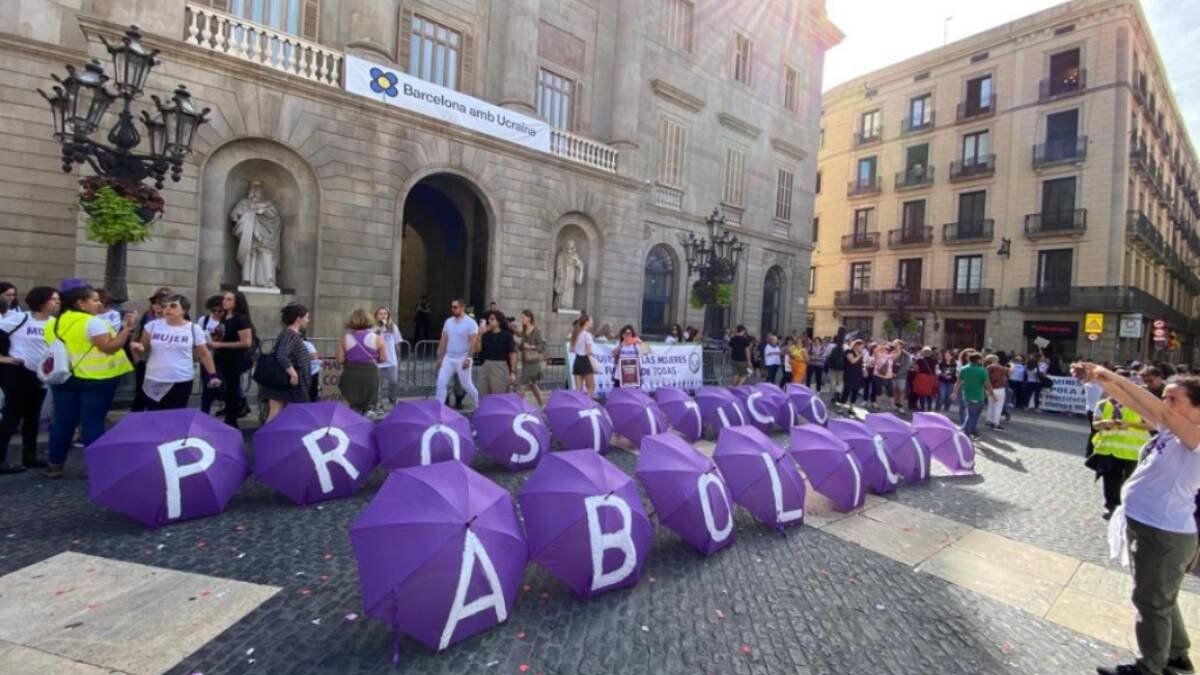 Una concentración del Front Abolicionista