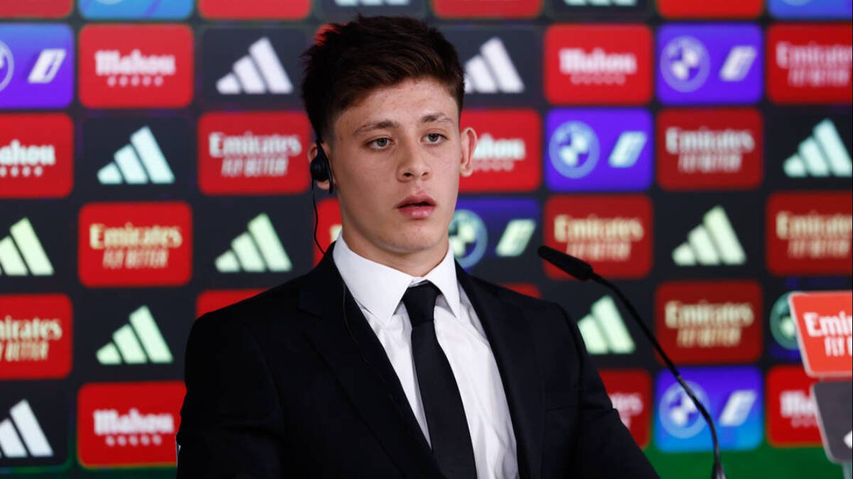 Arda Güler, durante su presentación como nuevo jugador del Real Madrid.