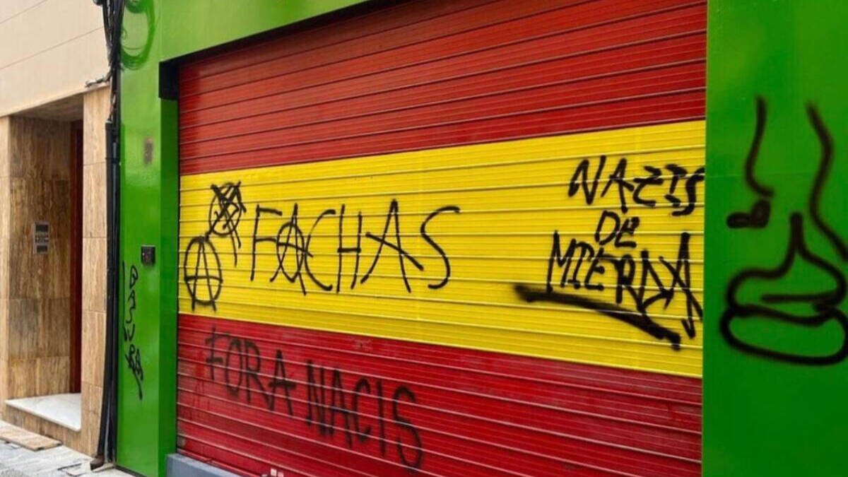 Sede de VOX Elche esta mañana