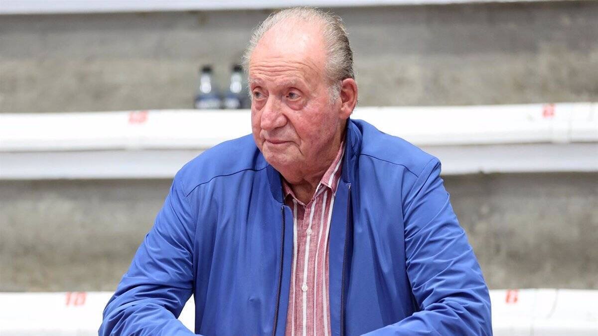 La historia de la hija secreta de Don Juan Carlos toma forma de libro.