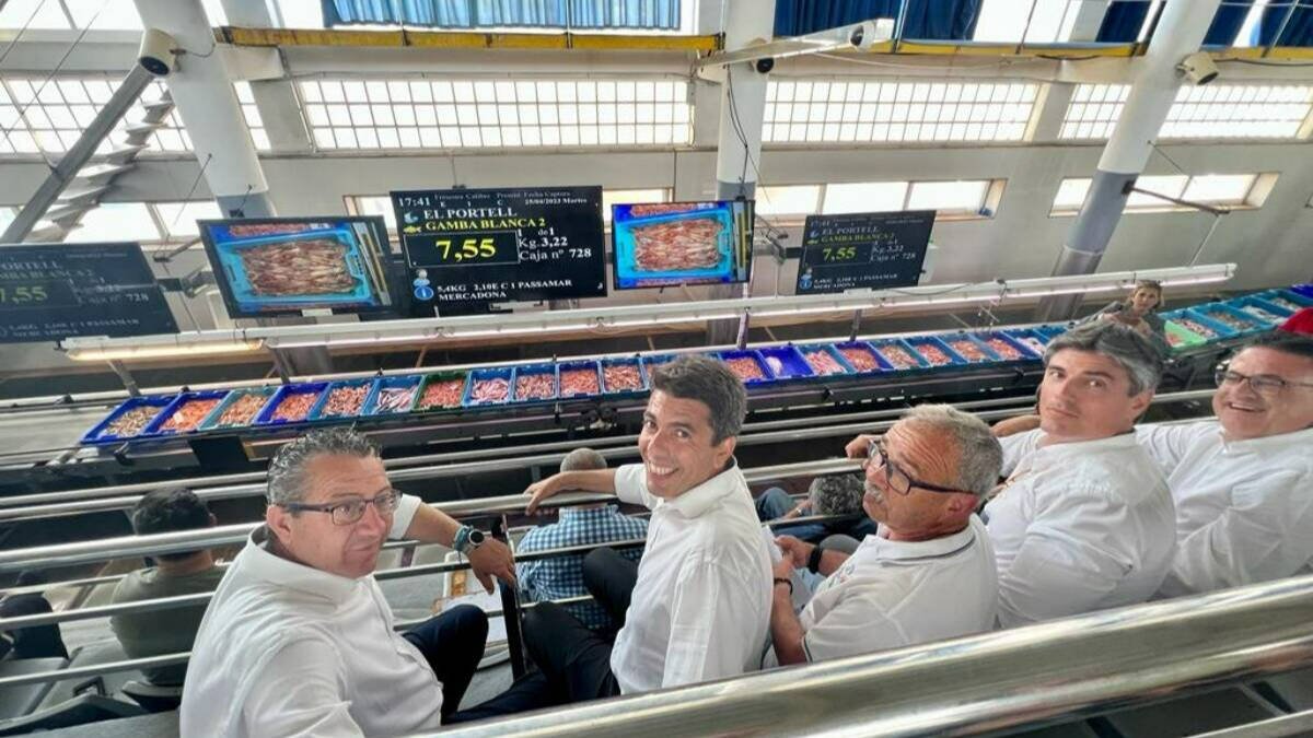 Mazón visita la Cofradía de Pescadores de La Vila