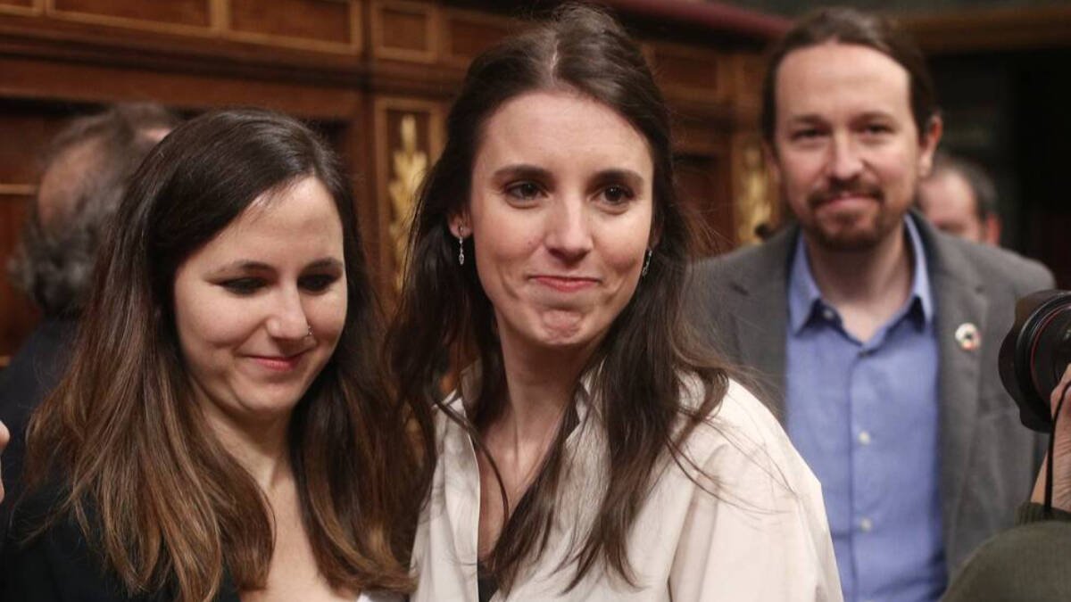 Ione Belarra, Irene Montero y Pablo Iglesias.