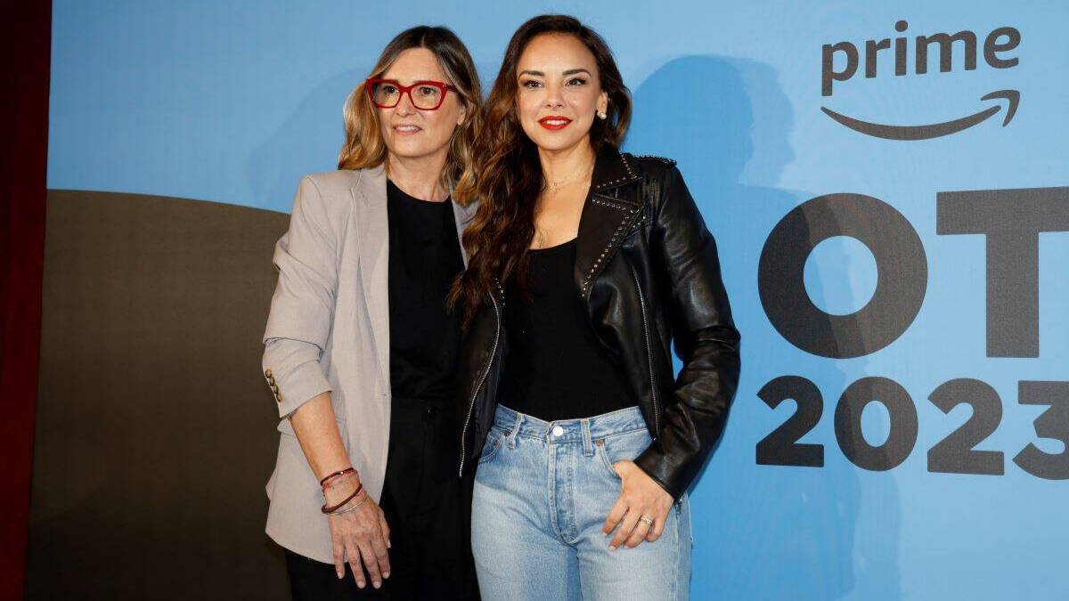 Chenoa y Noemí Galera en la presentación de