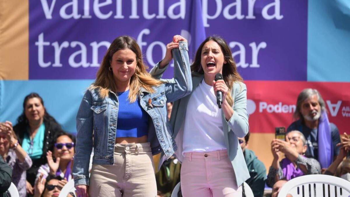 Alejandra Jacinto con Irene Montero