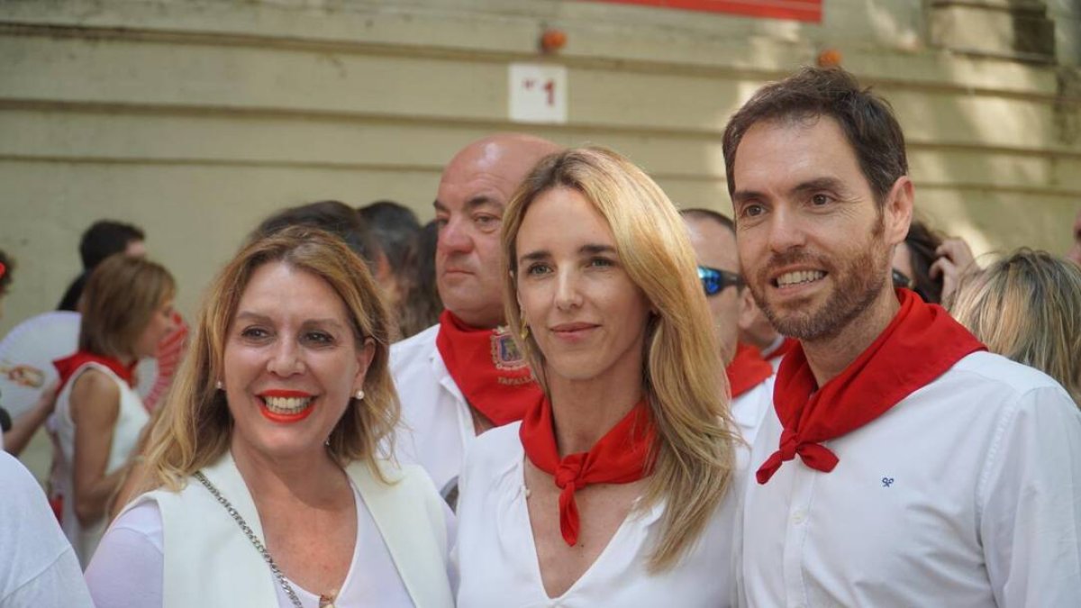 Cayetana Álvarez de Toledo y Sergio Sayas en Pamplona.