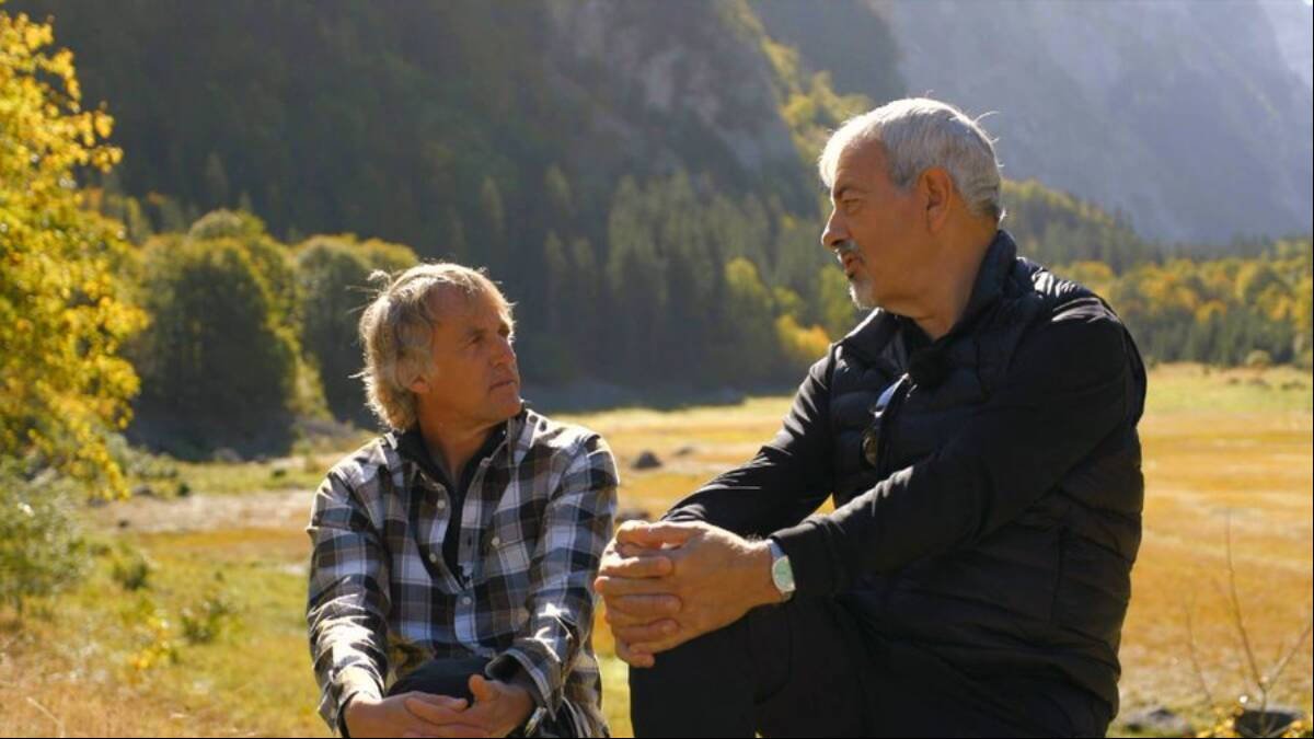 Jesús Calleja y Carlos Sobera durante 'Planeta Calleja' (FOTO: @Planeta_Calleja en 'X').