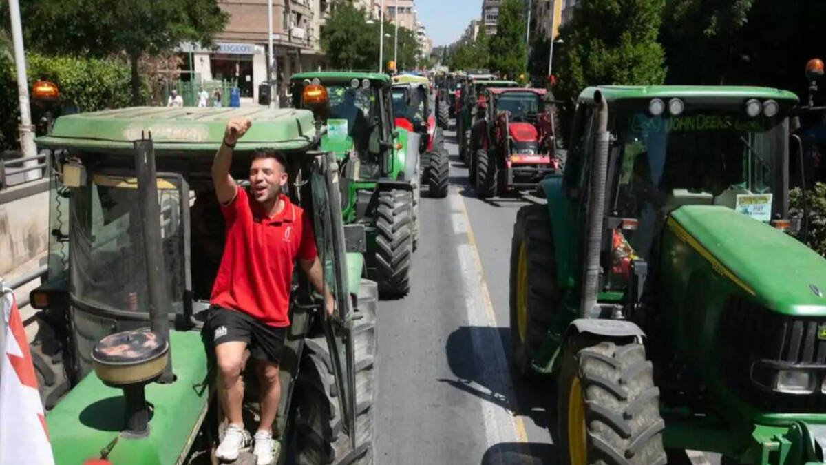 Tractorada