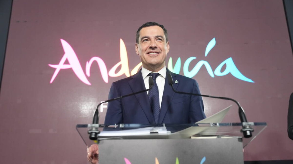 El presidente de la junta de Andalucía, Juanma Moreno, en Fitur.