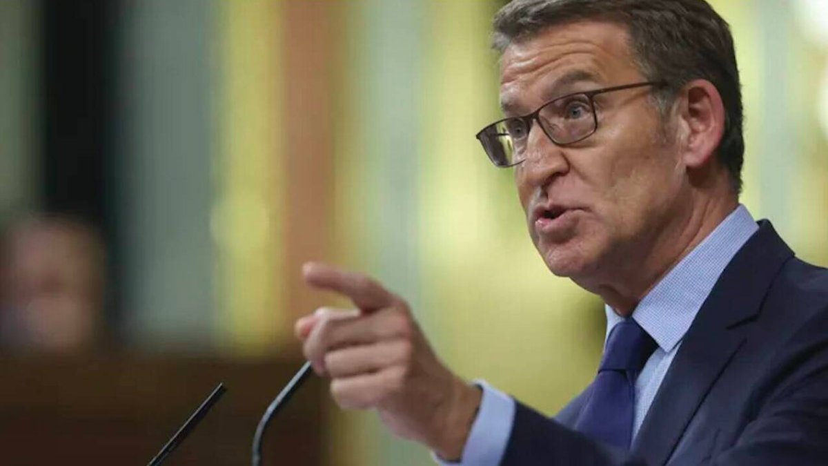 Feijóo, líder del PP, durante el debate de investidura