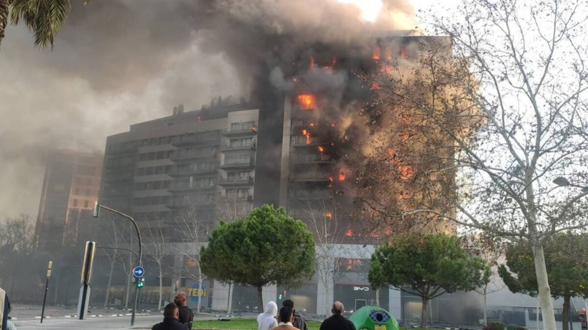 Incendio en el barrio de Campanar