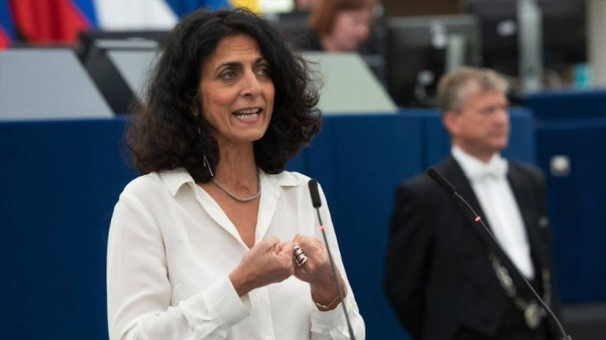 La eurodiputada socialista belga Marie Arena durante una de sus intervenciones en el Parlamento Europeo.