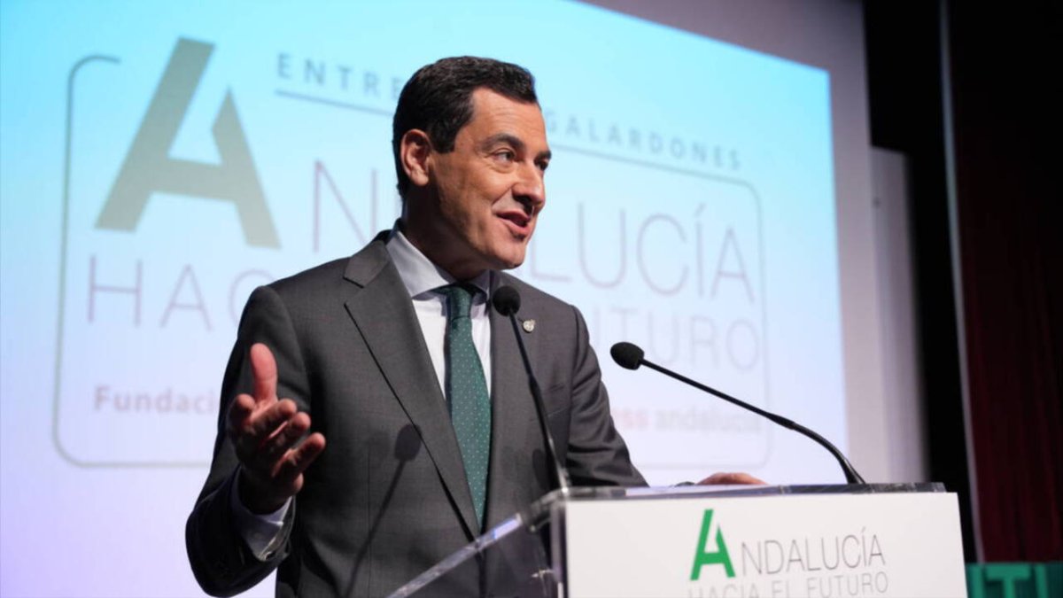 El presidente de la Junta de Andalucía, Juanma Moreno, este lunes en Sevilla.