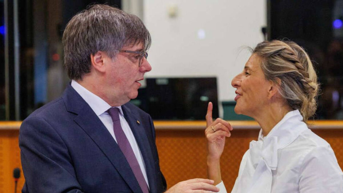 Yolanda Díaz con Puigdemont