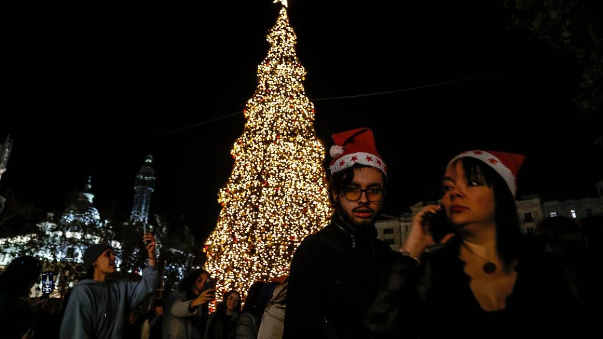 Imagen archivo árbol de navidad plaza del Ayuntamiento