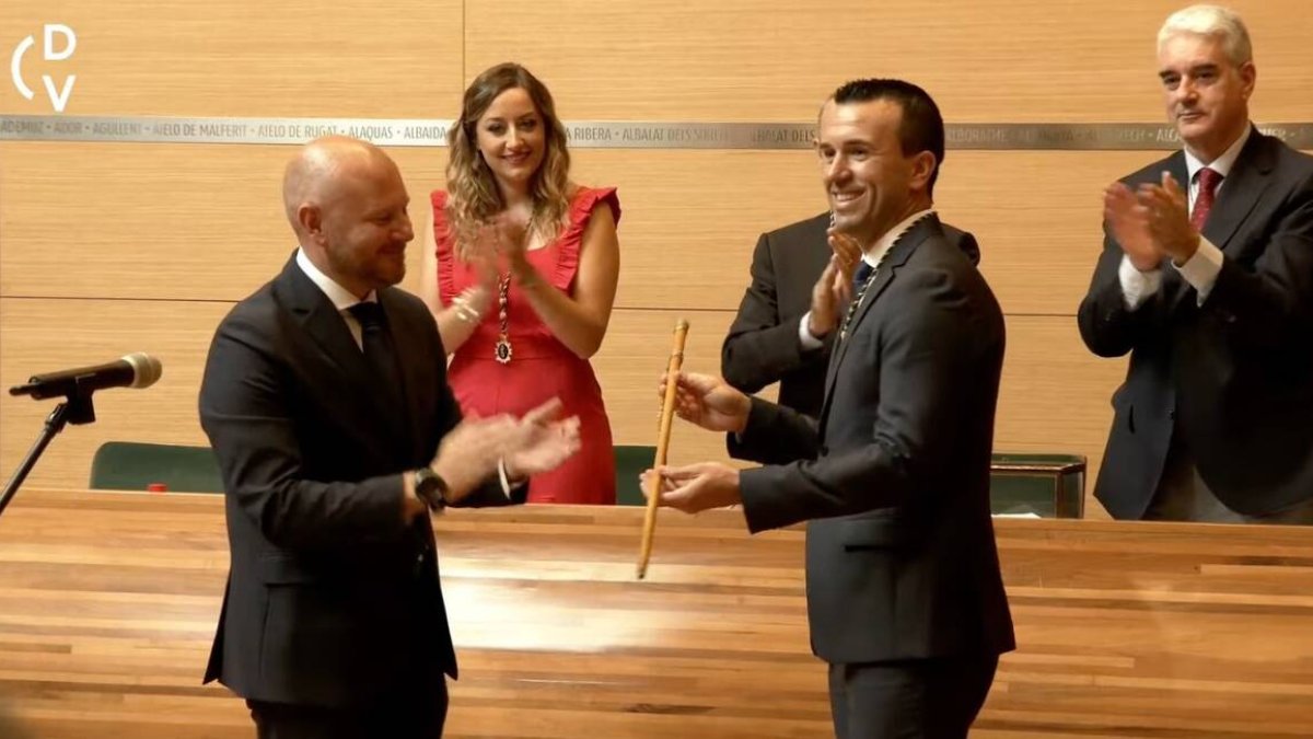 Vicente Mompó recoge la vara de mando - DIPUTACIÓN DE VALENCIA