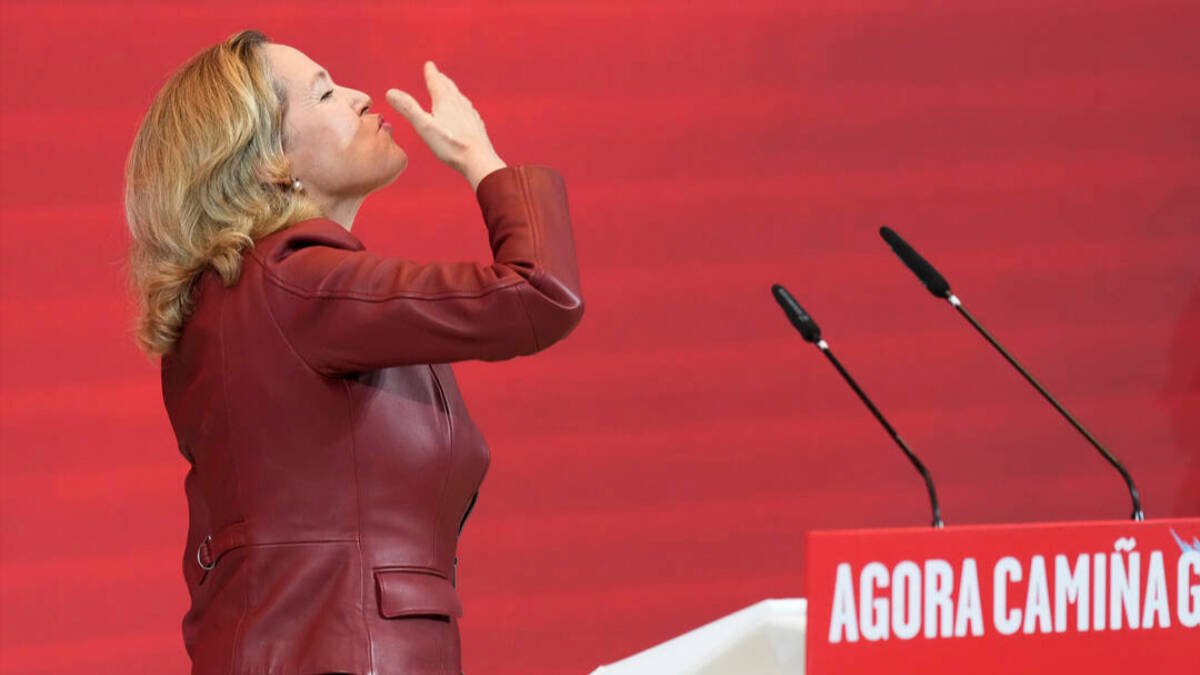 Nadia Calviño en un mitin en Galicia