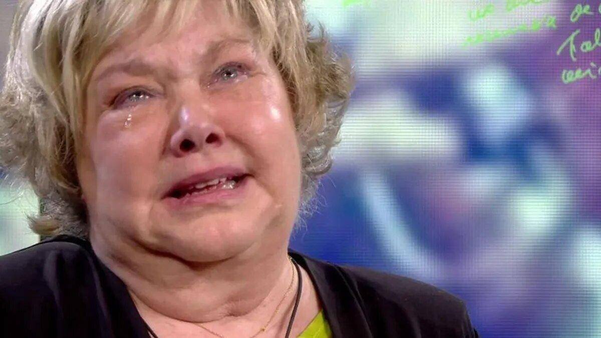 Las lágrimas de Karina podrían tener mucho más detrás de su abandono.