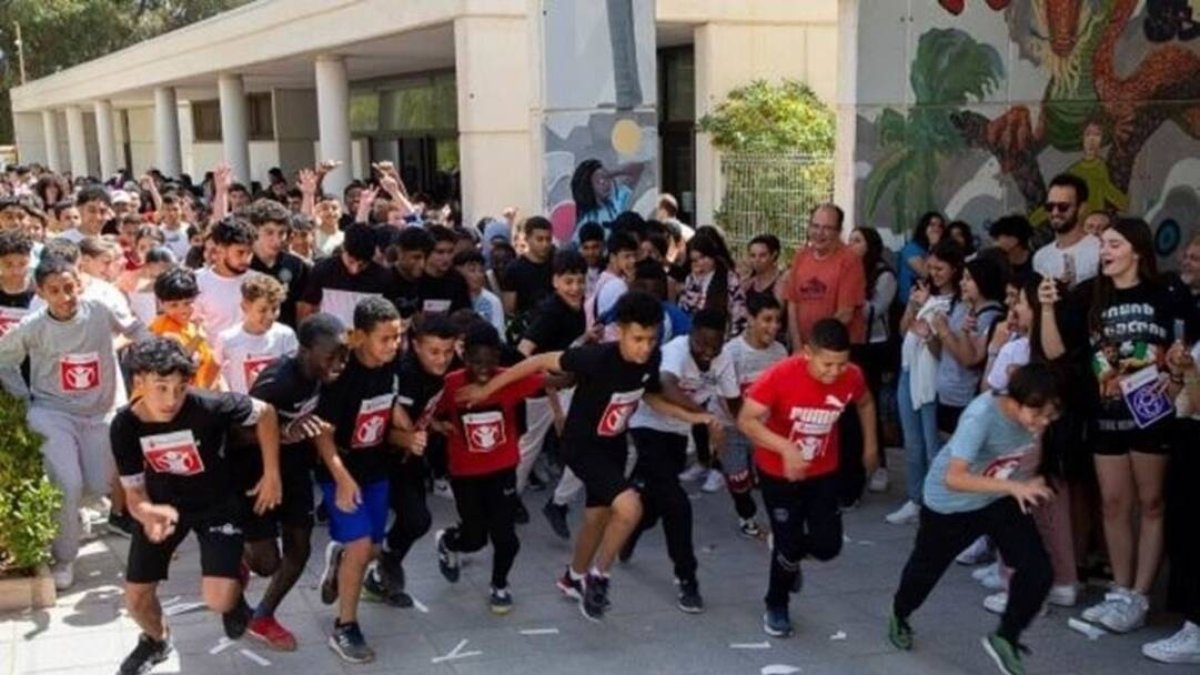 Participantes de la carrera solidaria de Save the Children