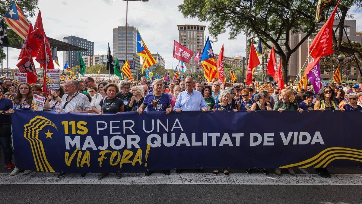 Independentistas, en el arranque de la manifestación de la Diada, este lunes.