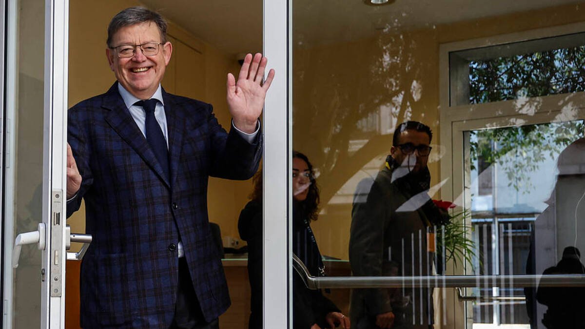 Ximo Puig, en su despedida de les Corts