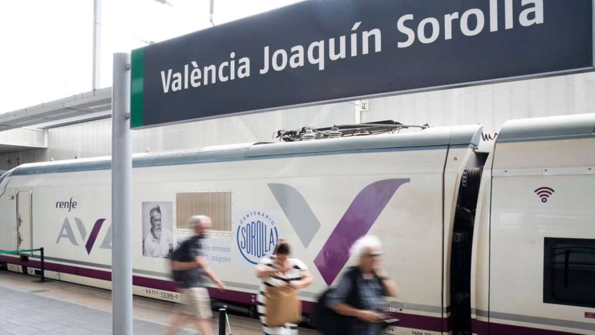 Imagen archivo AVE - EUROPA PRESS