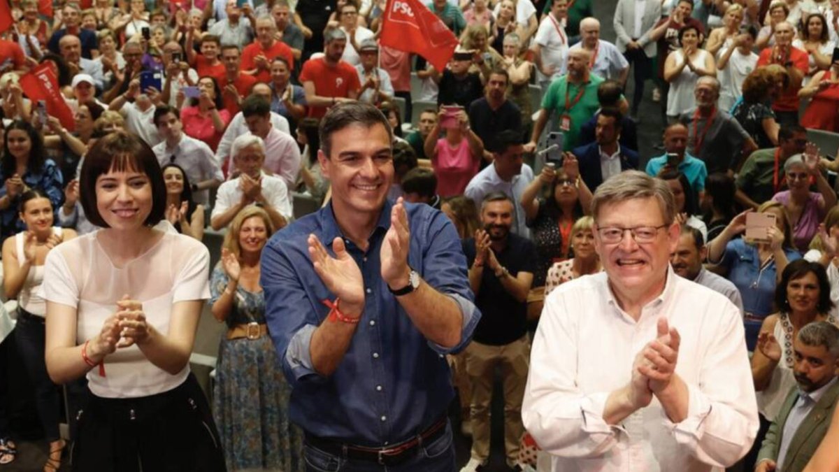 Diana Morant, Pedro Sánchez y Ximo Puig.