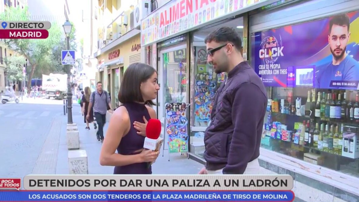Momento en el que la reportera se enfrenta su presunto agresor sexual.