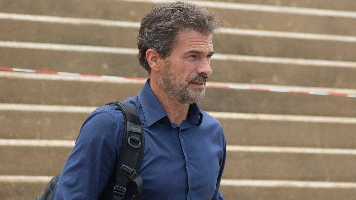 Rodolfo Sancho, a la salida de la Corte de Samui.