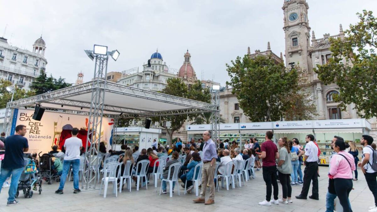 'Plaça del Llibre' catalán en otras ediciones