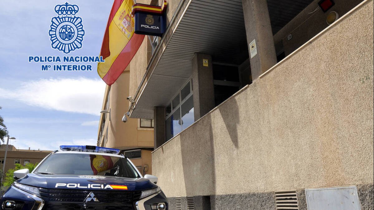 Policía Nacional en Elda.