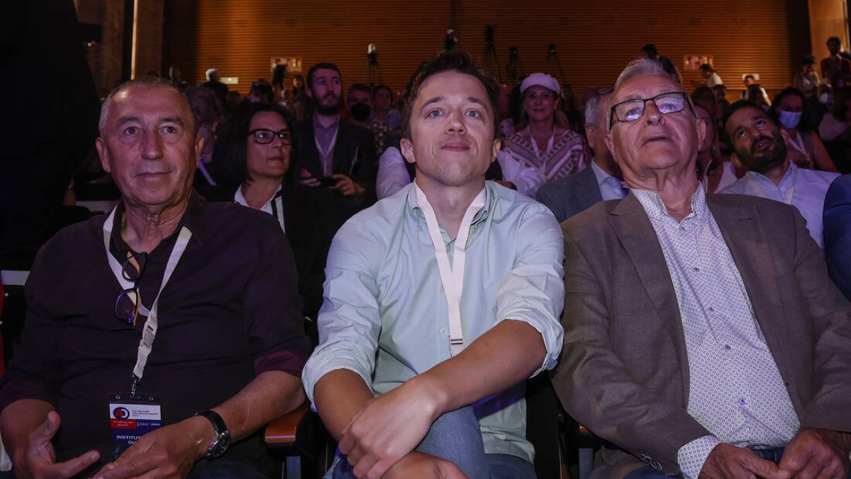Joan Baldoví, Iñigo Errejón y Joan Ribó, en la Cumbre Internacional de la Semana de 4 días, celebrada en mayo, en Valencia.