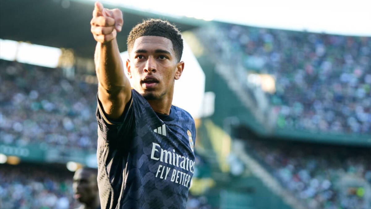 El jugador del Real Madrid, Jude Bellingham, celebra uno de sus goles.