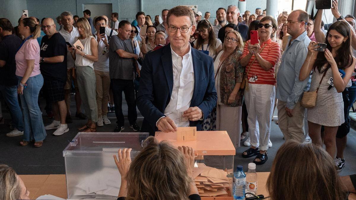 Feijóo, votando este domingo.