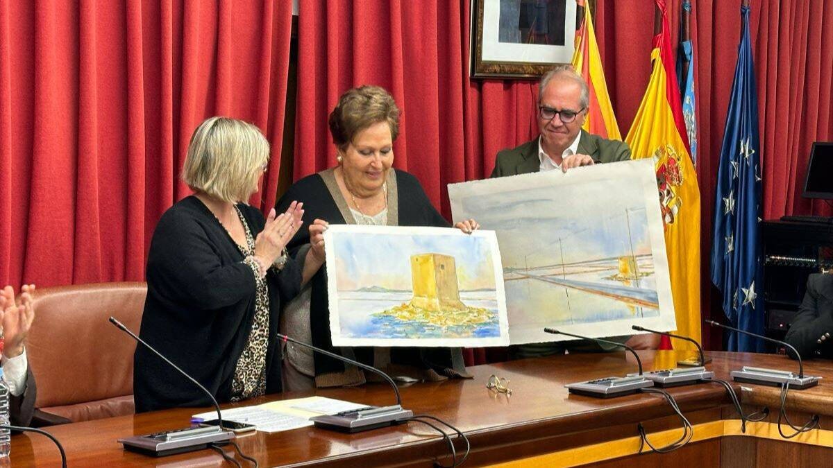 Loreto Serrano, alcaldesa de Santa Pola y Mª del Carmen Cachavera