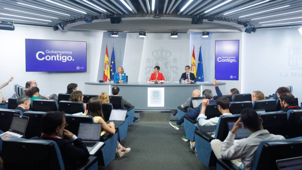 Rueda de prensa posterior a la reunión del Consejo de Ministros, en el Palacio de La Moncloa, a 6 de junio , en el que se presentaron los fondos de recuperación.