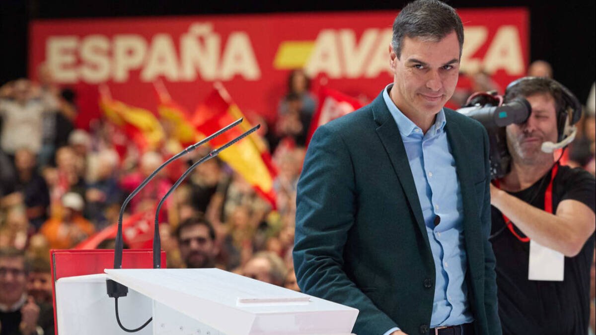 El presidente del Gobierno y líder del PSOE, Pedro Sánchez, en el mitin de su partido celebrado en el IFEMA.