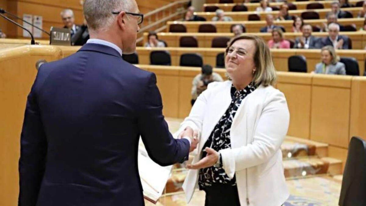 La cara de la concejala del PSOE de Moncada amiga de Ábalos: pasa 5.300 € de factura de móvil al Ayuntamiento