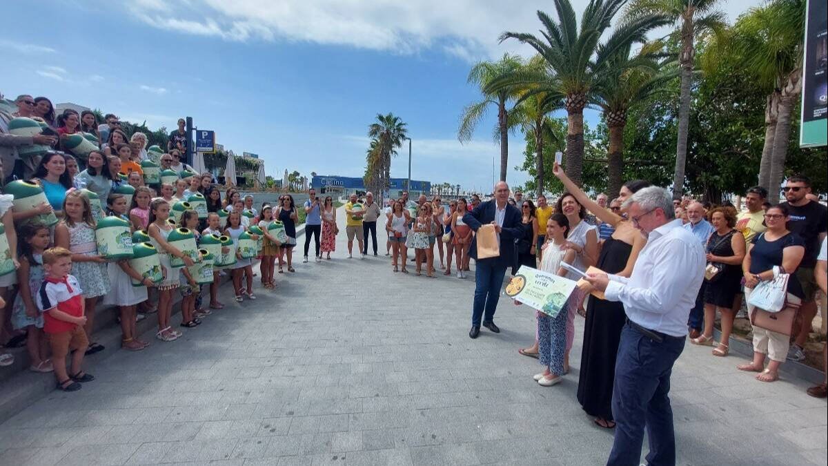 Celebración de los más de 50.000 kilos reciclados en hogueras, Alicante