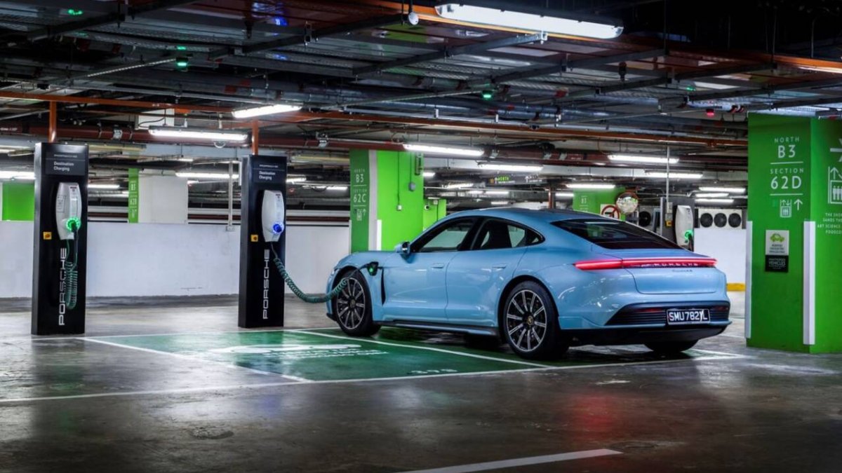 Porsche Charging Lounges