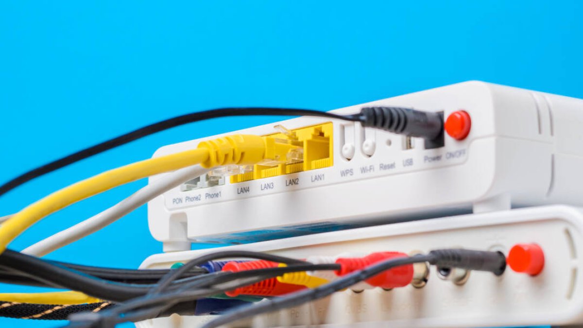 Router habitual como el que todos tuvimos alguna vez con conexión ADSL