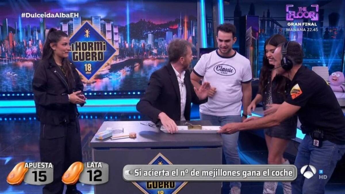 Pablo Motos paraliza el juego para que no digan que se hace trampa.