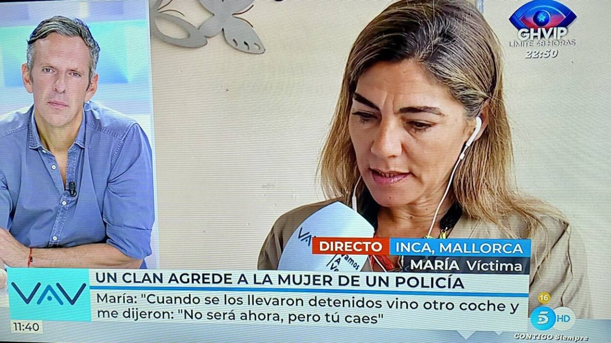 El momento en el que María es entrevistada por Joaquín Prat.